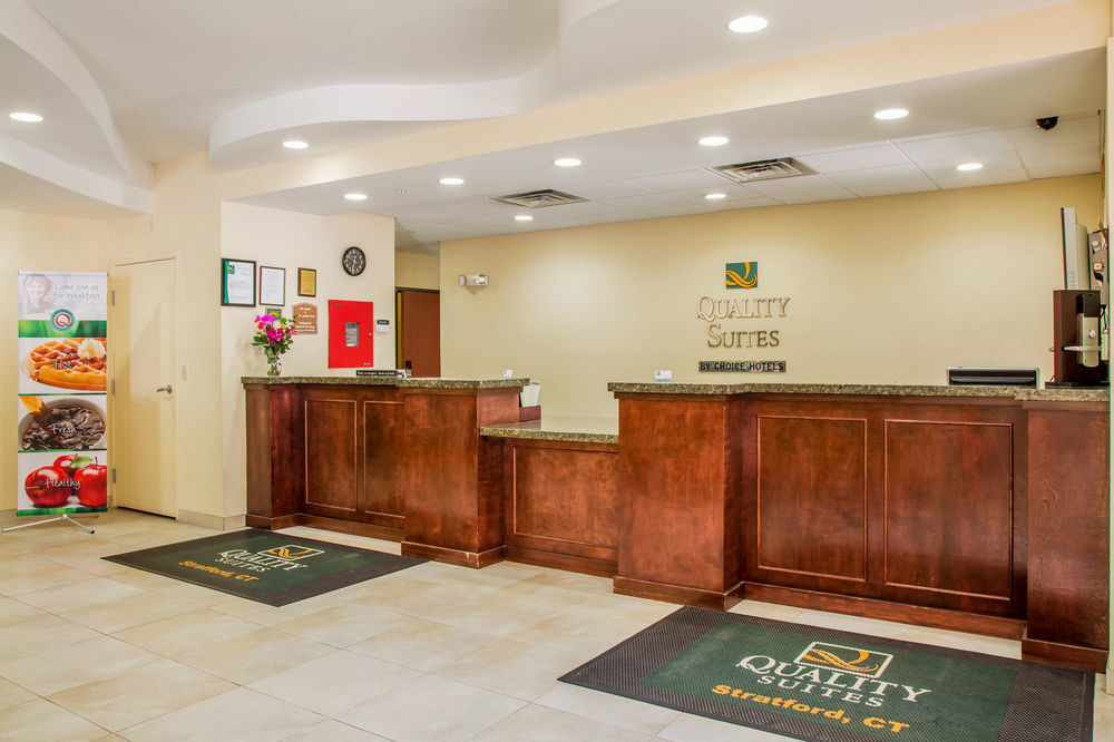 Quality Suites Стратфорд Экстерьер фото