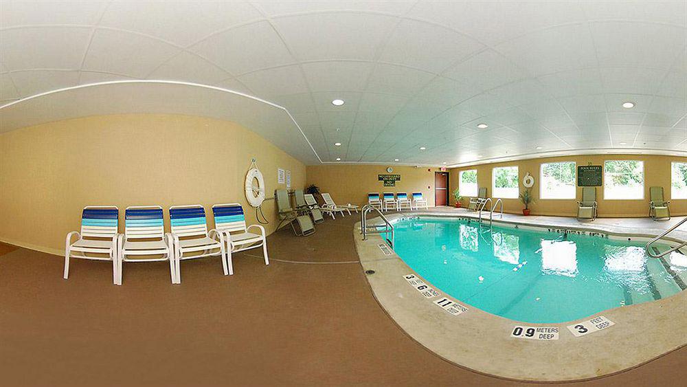 Quality Suites Стратфорд Экстерьер фото